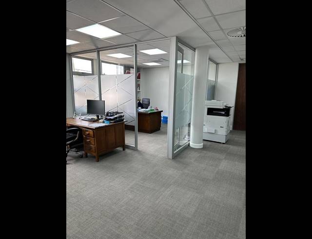 BUSINESS PROPERTY TO RENT IN MENLO PARK
